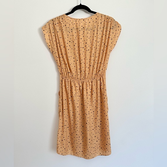 💚 BCBGeneration Yellow Polka Dot Faux Wrap Cap Sleeve Dress - Picture 8 of 9